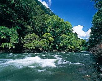 解锁全新玩法 《异星探险家》巨型建筑群DLC预告片